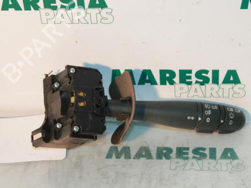 Used Steering column stalk RENAULT MEGANE I (BA0/1_) 2.0 i (BA0G) (114 hp) 31482126
