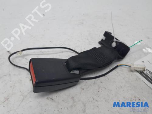 Used Seat buckle LANCIA YPSILON (312_) 0.9 TwinAir (312.PXG11, 312.PXG1A, 312.YXG11, 312.YXG1A) (86 hp) 31442284