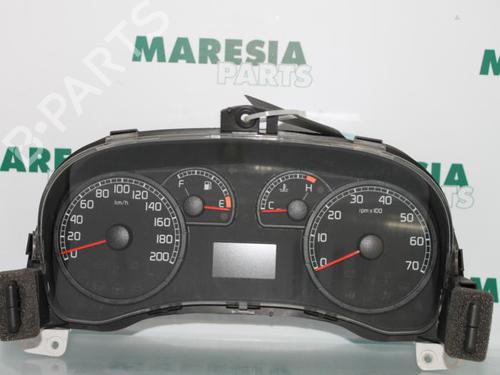 instrument-cluster-fiat-punto-188_-1999-2000-2001-2002-2003-2004-2005-2006-2007-2008-2009-2010-2011-2012-31485280 main image