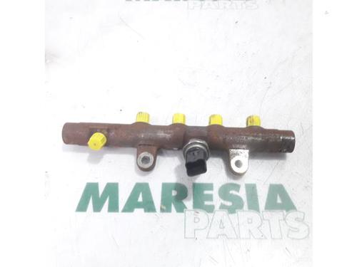 Used Injection rail RENAULT SCÉNIC II (JM0/1_) 1.5 dCi (JM1E, JM16) (106 hp) 31432806