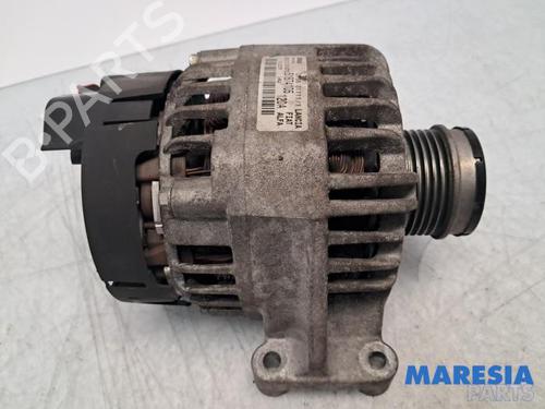 Used Alternator Alternator FIAT 500 (312_) 0.9 (312AXG1A, 312.AXG11) (86 hp) 33411279 33411279