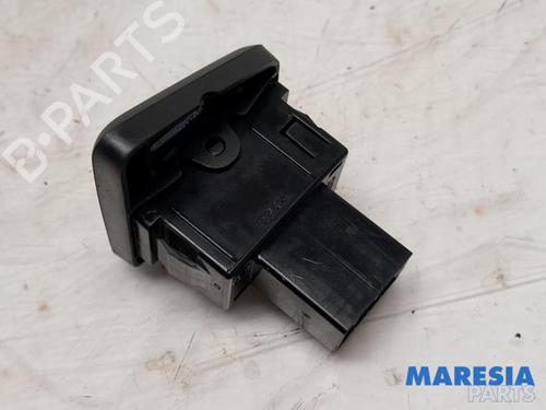 Left front window switch FIAT 500 (312_) 1.2 (312AXA1A) | BP31484576I27