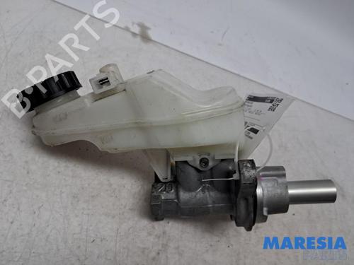 Used Brake master cylinder Brake master cylinder 37180756 37180756