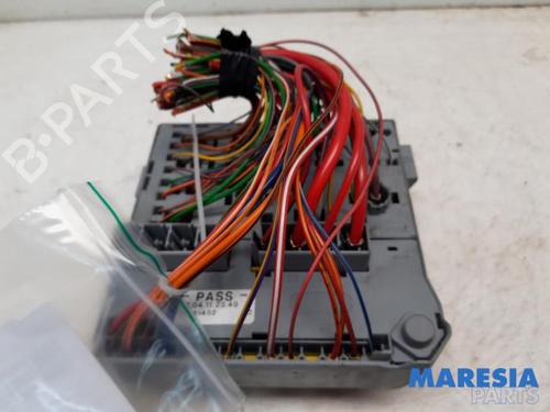 Used Fuse box FIAT 500 (312_) 1.2 (312AXA1A) (69 hp) 31458313