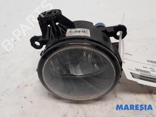 Used Right front fog light RENAULT KADJAR (HA_, HL_) 1.6 TCe 165 (HLMH) (163 hp) 31437858