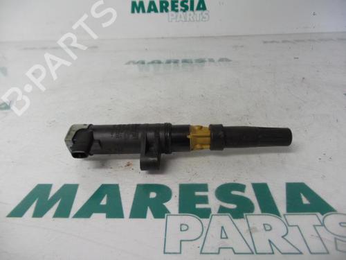 Used Ignition coil RENAULT LAGUNA II Grandtour (KG0/1_) 2.0 16V (KG00, KG0K, KG0W, KG0P) (135 hp) 31481636