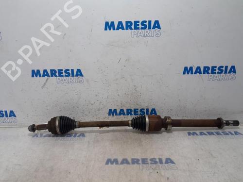 Used Right front driveshaft Right front driveshaft RENAULT CLIO IV Grandtour (KH_) 1.5 dCi 90 (KHN3, KHN4) (90 hp) 31536613 31536613
