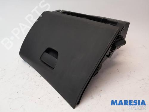 Porta-luvas PEUGEOT 208 I (CA_, CC_) 1.4 VTi (95 hp) 31428410