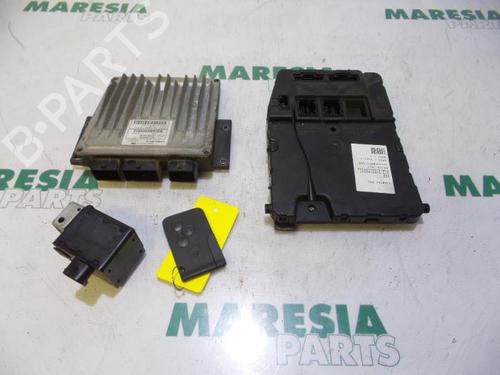Used Engine control unit (ECU) RENAULT MEGANE II Estate (KM0/1_) 1.5 dCi (KM1F) (86 hp) 31486867