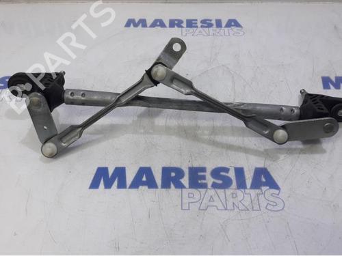 Used Front wipers mechanism FIAT 500 (312_) 1.4 (312AXC1B, 312CXC1B) (100 hp) 31447260