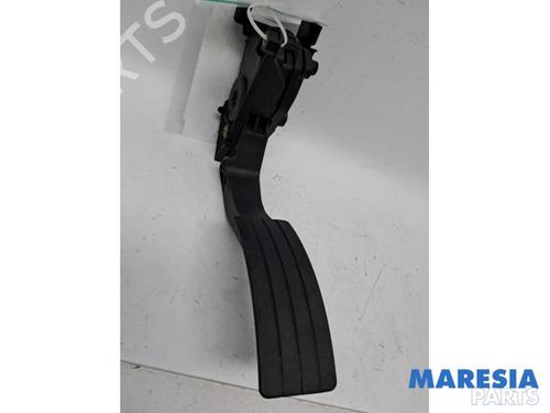 Pedal RENAULT CLIO IV (BH_) 0.9 TCe 90 (BHNF, BHMA, BHMH, BHJK, BHJR) (90 hp) 31511644