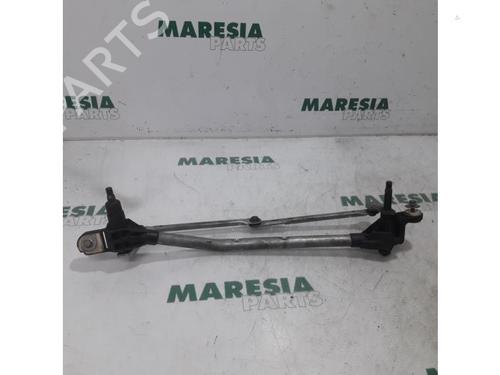 Vindrude Viskermekanisme RENAULT MEGANE III Hatchback (BZ0/1_, B3_) 2.0 TCe (BZ0K) (180 hp) 31536377