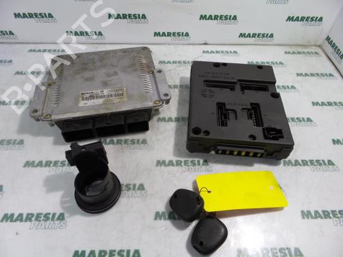 engine-control-unit-ecu-renault-megane-i-coach-da01_-1996-1997-1998-1999-2000-2001-2002-2003-31521558 main image