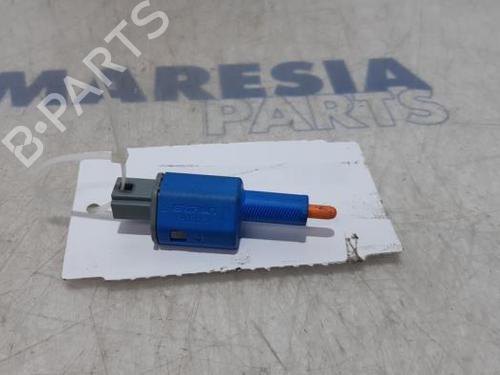 comutador-renault-megane-iii-hatchback-bz01_-b3_-2008-31522140 main image