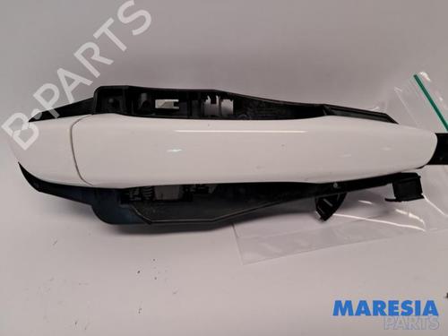Used Rear right exterior door handle OPEL CORSA F (P2JO) 1.2 (68) (131 hp) 31419572