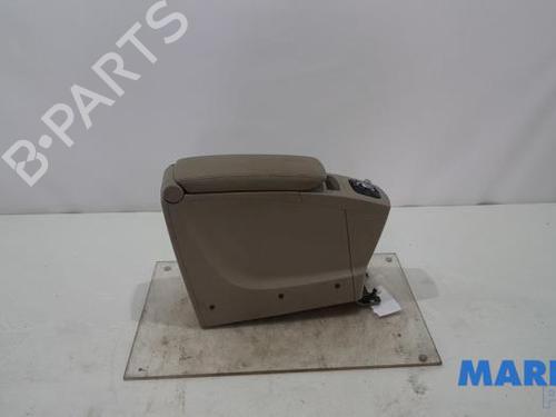 Armlæn RENAULT SCÉNIC III (JZ0/1_) 2.0 16V (JZ0G, JZ0P, JZ1E, JZ1P) (140 hp) 31449399