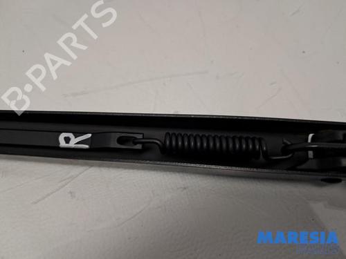 Front windshield wiper arm RENAULT MEGANE IV Hatchback (B9A/M/N_) 1.2 TCe 130 (B9MR) | BP31465883C143