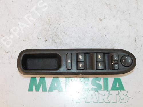 Used Switch PEUGEOT 407 (6D_) 1.6 HDi 110 (6D9HZC, 6D9HYC) (109 hp) 31442790