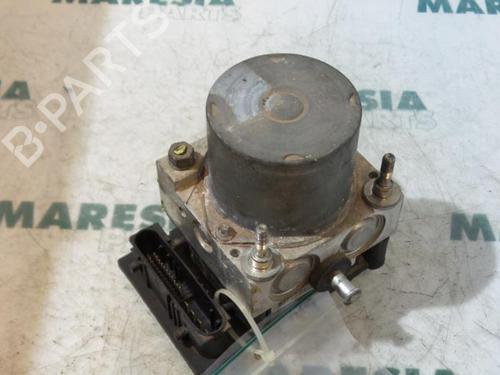 Used ABS pump FIAT STILO (192_) 1.9 JTD (192_XF1A) (80 hp) 31385999