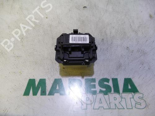 Used Electronic sensor RENAULT MEGANE III Grandtour (KZ0/1) 1.5 dCi (KZ09, KZ0D, KZ1G, KZ29, KZ14, KZ1W, KZ10, KZ1F,... (110 hp) 31472315