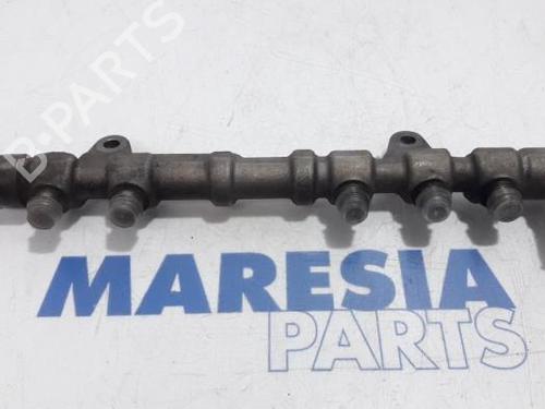 Used Injection rail FIAT PUNTO (199_) 1.3 D Multijet (80 hp) 31466069