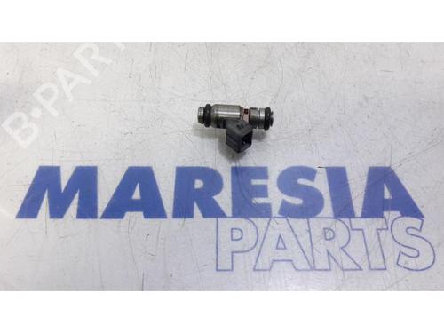 injector-renault-twingo-i-c06_-1993-1994-1995-1996-1997-1998-1999-2000-2001-2002-2003-2004-2005-2006-2007-2008-2009-2010-2011-2012-31469990 main image