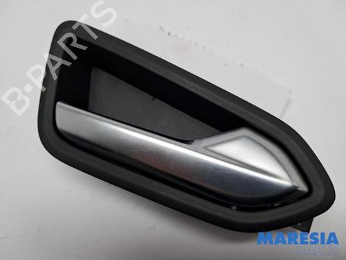 Højre bagtil udvendigt håndtag RENAULT CLIO V (B7_) 1.0 TCe 100 (B7MT) (101 hp) 31399496