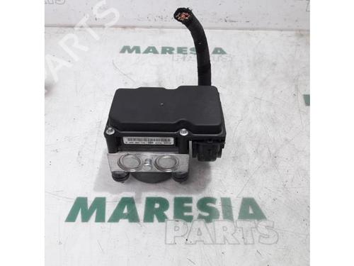 Used ABS pump FIAT PUNTO (199_) 0.9 (101 hp) 31490751