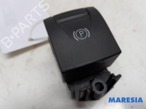 Used Switch RENAULT MEGANE III Coupe (DZ0/1_) 1.4 TCe (DZ0F, DZ1V) (131 hp) 31439669