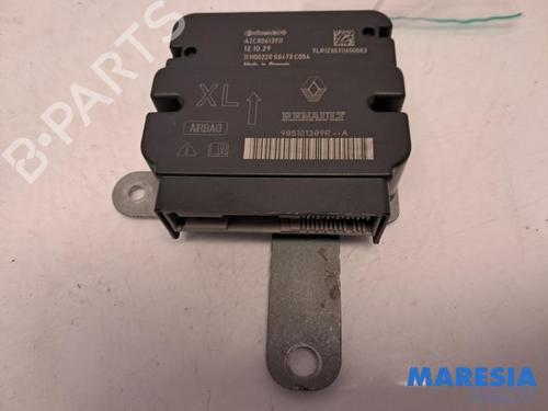 Used ECU airbags RENAULT CLIO IV (BH_) 0.9 TCe 90 (BHNF, BHMA, BHMH, BHJK, BHJR) (90 hp) 31390282