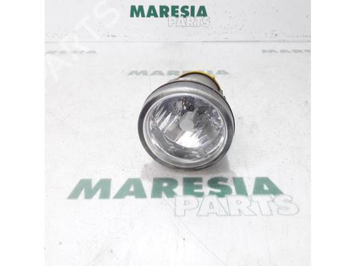 Used Left front fog light PEUGEOT 1007 (KM_) 1.6 16V (109 hp) 31500520