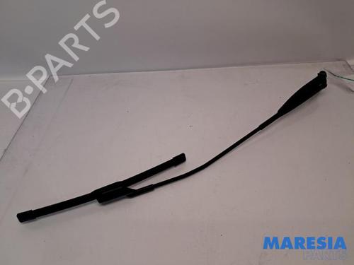 front-windshield-wiper-arm-fiat-500-312_-2007-31518975 main image