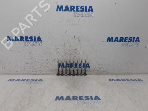 Used Cylinder head ALFA ROMEO GT (937_) 2.0 JTS (937CXH1A, 937CXH11) (165 hp) 31468945