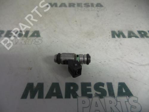 Used Injector FIAT PUNTO (188_) 1.2 60 (188.030, .050, .130, .150, .230, .250) (60 hp) 31471452