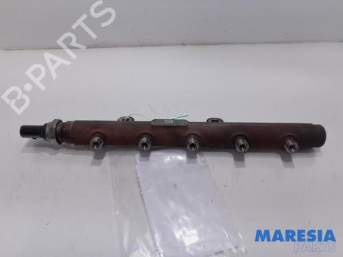 Used Injection rail FORD TRANSIT Van (FA_ _) 2.2 TDCi (125 hp) 31452469