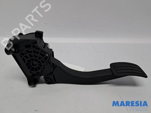 Pedal PEUGEOT 308 SW II (LC_, LJ_, LR_, LX_, L4_) 1.6 BlueHDi 120 (120 hp) 31497717