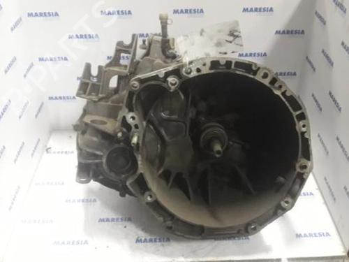 gearbox-renault-grand-scenic-ii-jm01_-2004-2005-2006-2007-2008-2009-31486330 main image