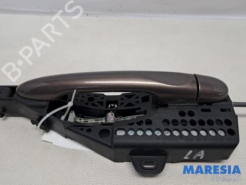 Venstre bagtil udvendigt håndtag RENAULT CAPTUR I (J5_, H5_) 1.2 TCe 120 (120 hp) 31816448