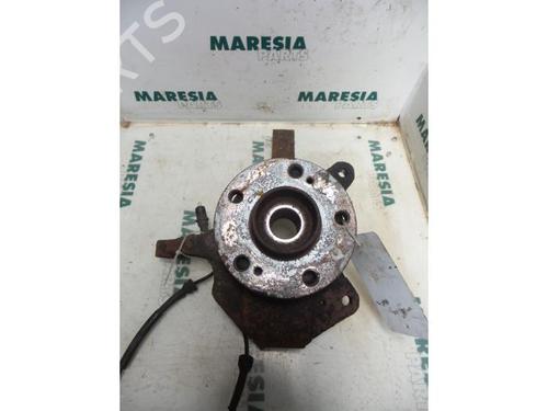 Used Right front steering knuckle RENAULT ESPACE IV (JK0/1_) 2.0 (JK0A, JK1D, JK0N) (170 hp) 31486092