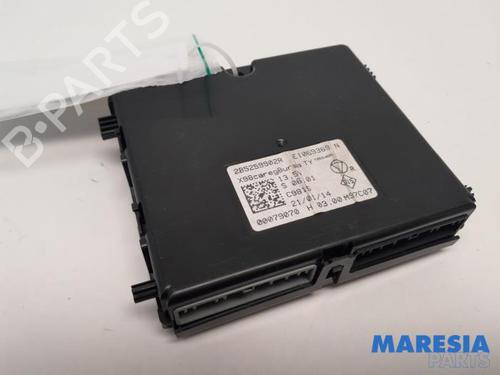 Used Electronic module RENAULT CLIO IV (BH_) 1.2 TCe 120 (BHM0) (120 hp) 31479279