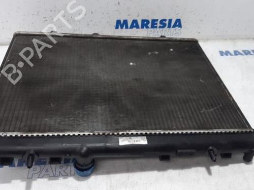 Used Water radiator PEUGEOT 5008 (0U_, 0E_) 1.6 16V (156 hp) 31470941