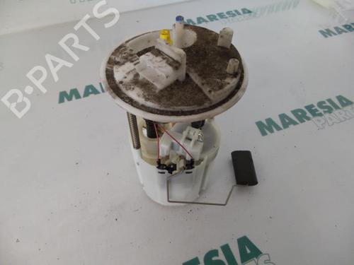 Used Fuel pump FIAT GRANDE PUNTO (199_) 1.4 (199AXB11, 199AXB1A, 199BXB1A, 199AXL1A) (77 hp) 31536066