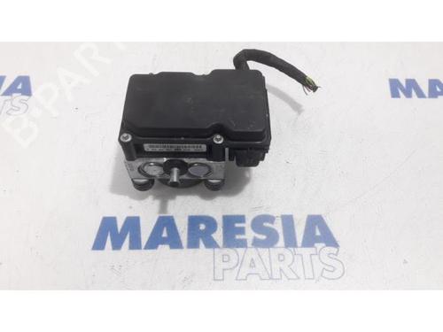 Used ABS pump FIAT 500 (312_) 0.9 (312AXG1A, 312.AXG11) (86 hp) 31406168