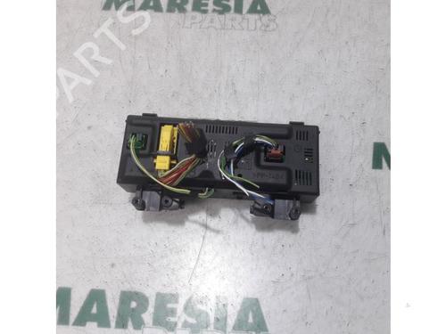 Climate control PEUGEOT 307 CC (3B) 2.0 16V | BP31466786I5