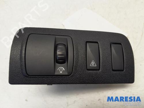 Used Switch Switch RENAULT GRAND SCÉNIC III (JZ0/1_) 1.4 16V (JZ0F) (131 hp) 31402155 31402155