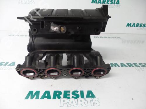 injection-rail-peugeot-206-sw-2ek-2002-31464792 main image