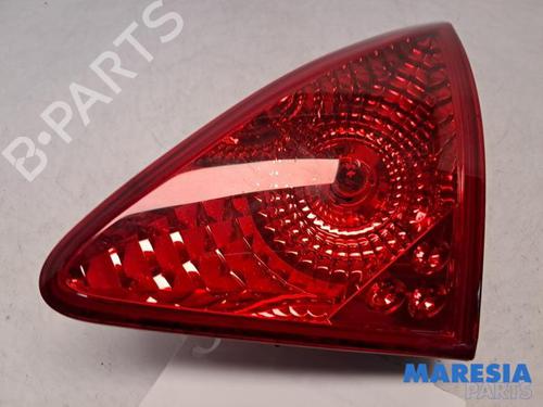 Used Right taillight PEUGEOT 3008 I MPV (0U_) 1.6 THP (156 hp) 31411959