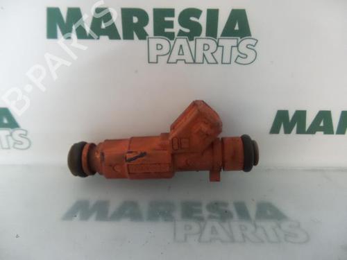 Used Injector ALFA ROMEO 147 (937_) 1.6 16V T.SPARK (937.AXA1A, 937.AXB1A, 937.BXB1A) (120 hp) 31495229