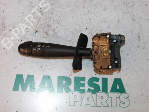 steering-column-stalk-renault-scenic-i-mpv-ja01_-fa0_-1999-2000-2001-2002-2003-2004-2005-2006-2007-2008-2009-2010-31530434 main image