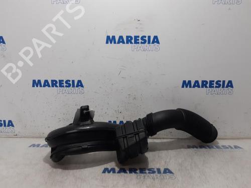 Used Pipe RENAULT TRAFIC III Van (FG_) 1.6 dCi 90 (FGME) (90 hp) 31415877